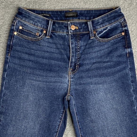 Talbots Barely Boot Cut Jeans Size 4 Dark Wash Mid Rise Blue Denim - Picture 2 of 13